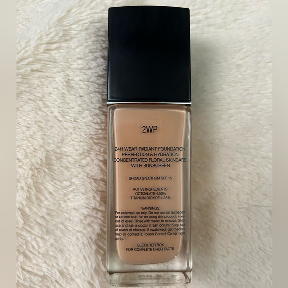 NEW Dior Forever Skin Glow Foundation - Picture 5 of 9